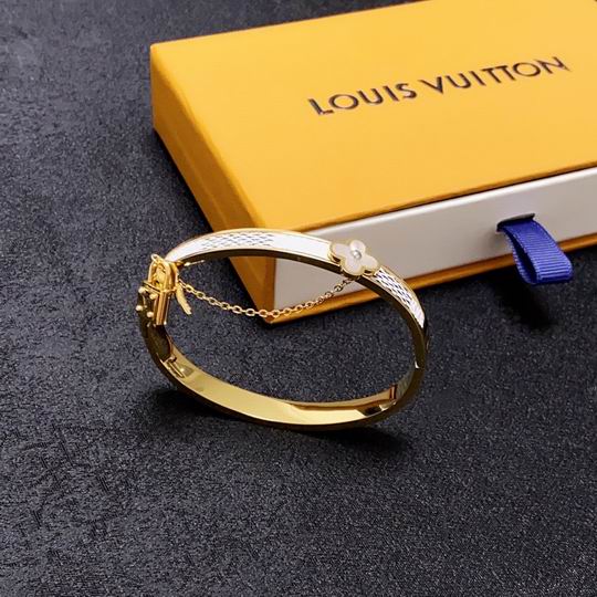 LV Bracelet 11lyh29